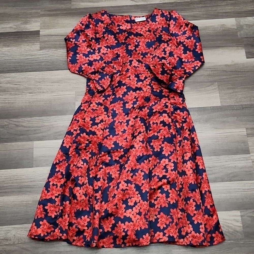 Peppermint Brand Dress size 12/13 yrs  Floral Winter Dress Christmas